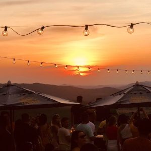 Pôr do sol Piri Lounge